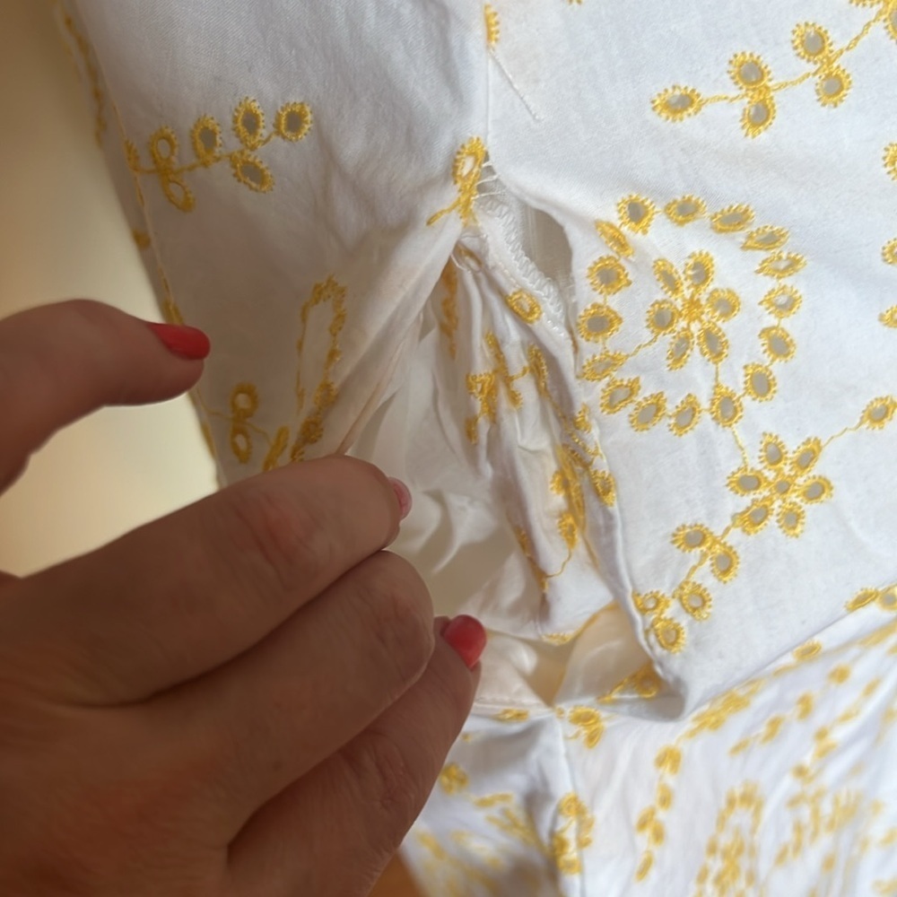 Isaac Mizrahi Live White Cotton Dress with Yellow Eyelet Embroidery Size 2 - Picture 7 of 11